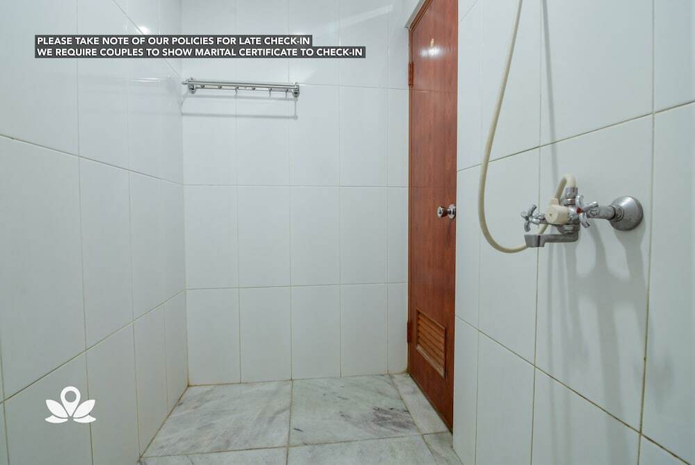Джакарта: ZEN Rooms Ragunan 1 Syariah