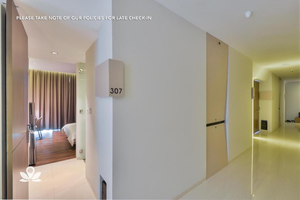 Джакарта: ZEN Premium Mega Kuningan