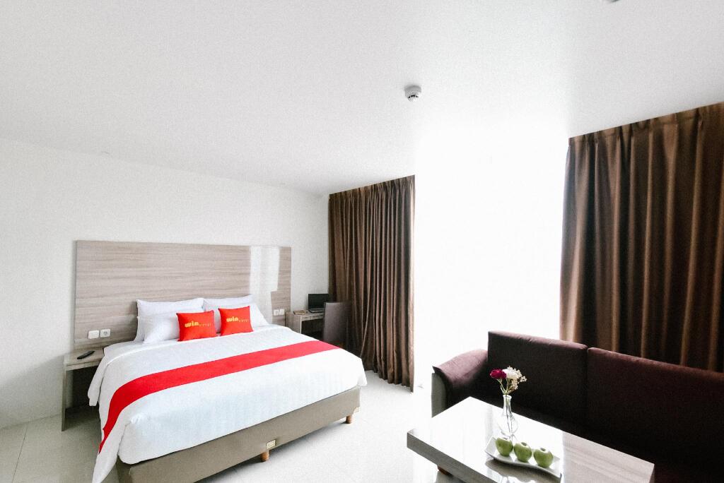 Бекаси: Win Grand Hotel