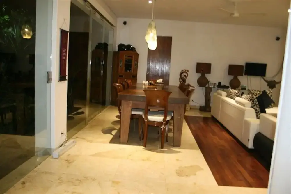 Кубутамбахан: Villa Pantai Lovina