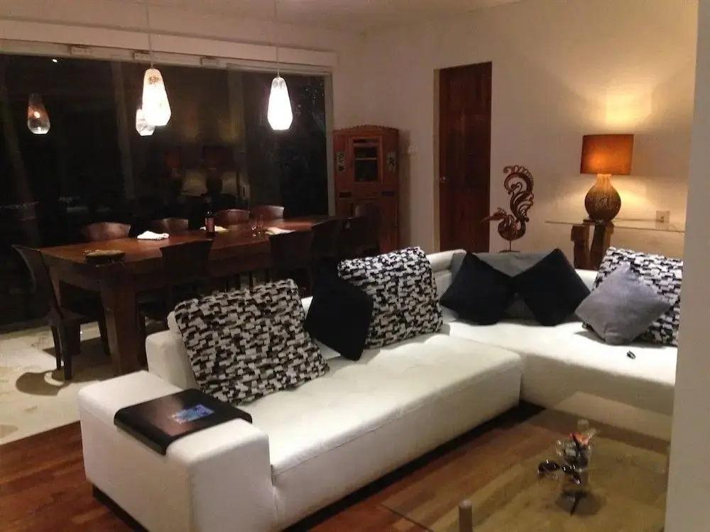 Кубутамбахан: Villa Pantai Lovina