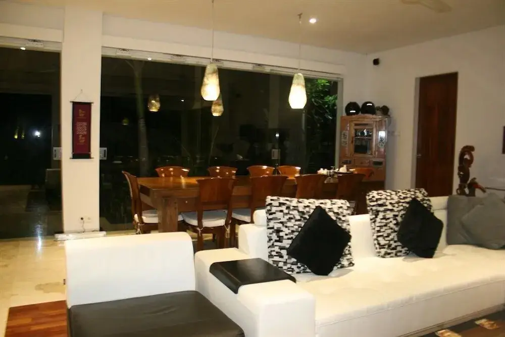 Кубутамбахан: Villa Pantai Lovina