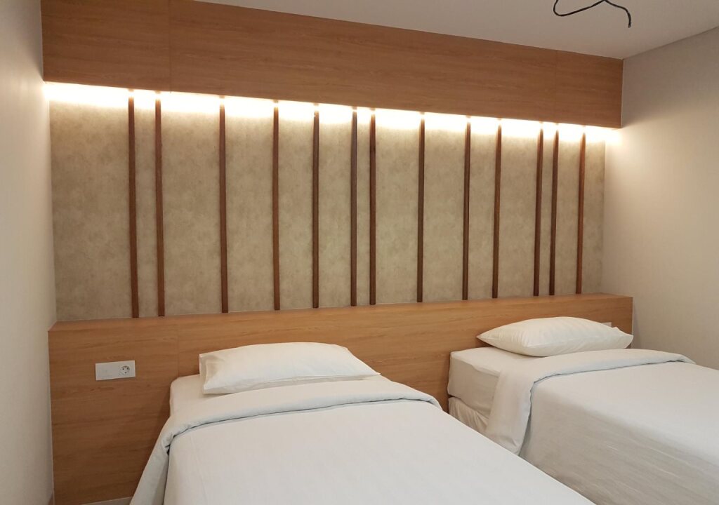 Сурабая: Choice City Hotel