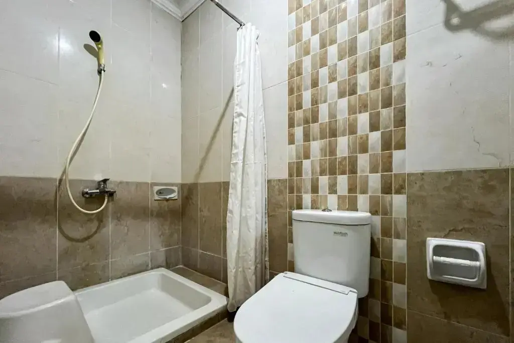 Джакарта: RedDoorz Plus @ Jalan Dharmawangsa