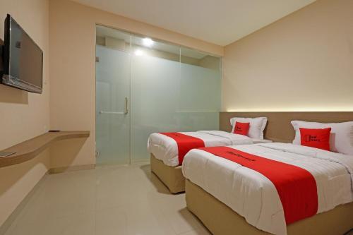 Семаранг: RedDoorz Plus near Java Mall Semarang
