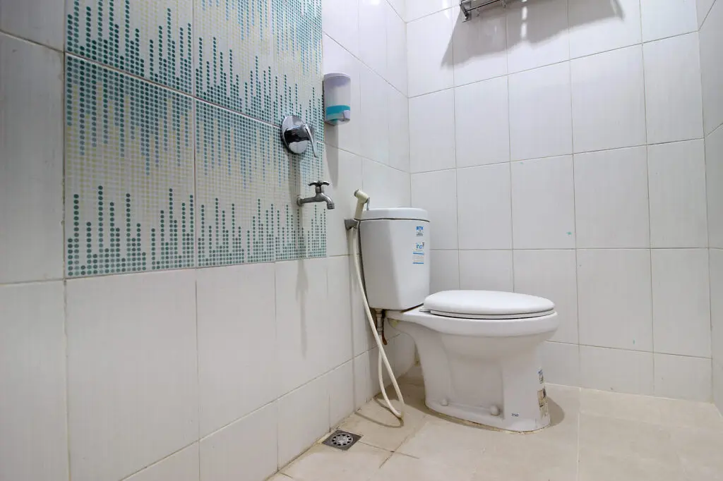 Джокьякарта: RedDoorz Plus Syariah near Lempuyangan Station 3