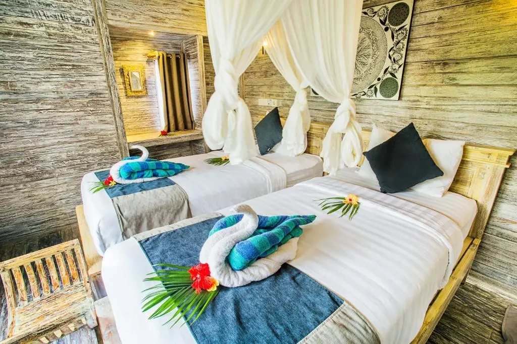 Лембонган-Айленд: The Syron Huts Lembongan