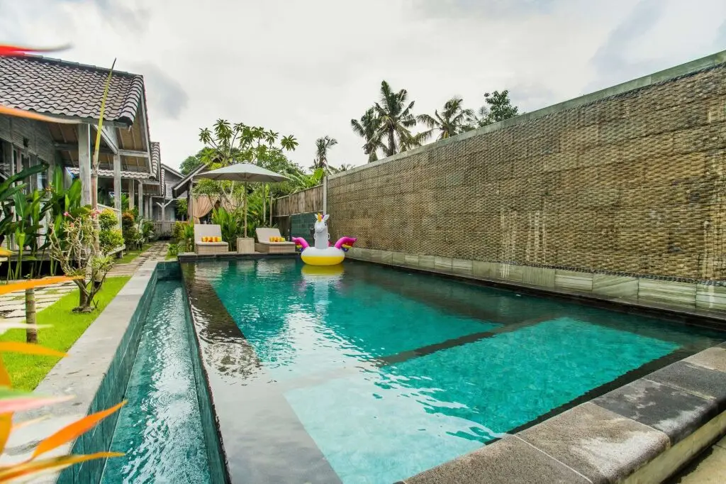 Лембонган-Айленд: The Syron Huts Lembongan