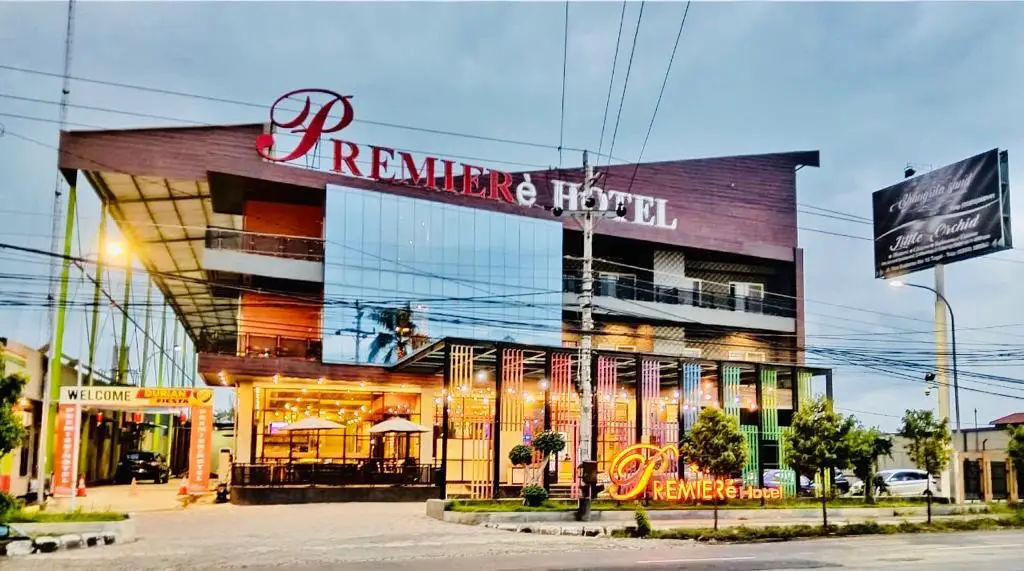 Premiere Hotel Tegal — фото 1