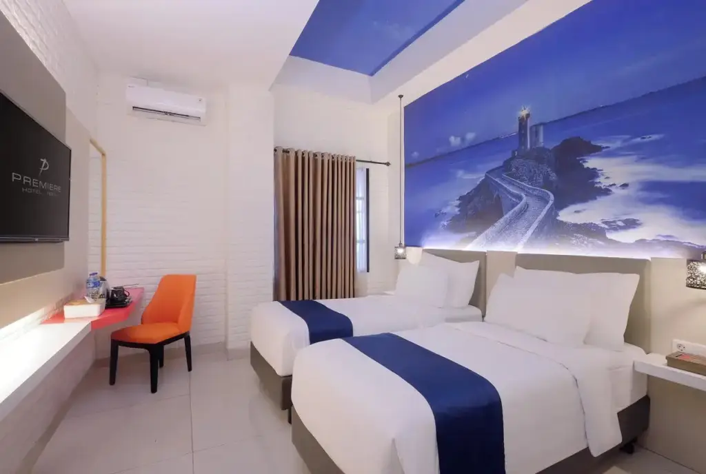 Тегал: Premiere Hotel Tegal