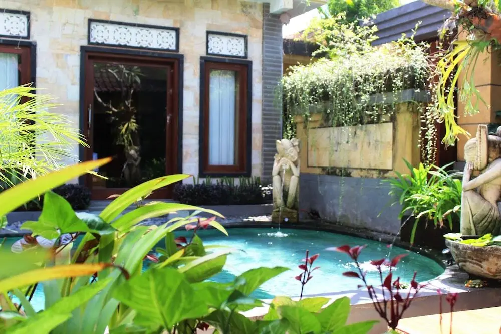 Убуд: The Sujana Ubud