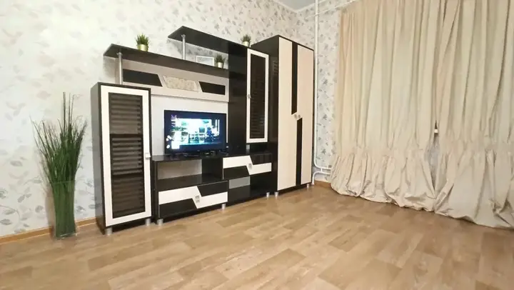 Новосибирск: Квартира Галущака 17
