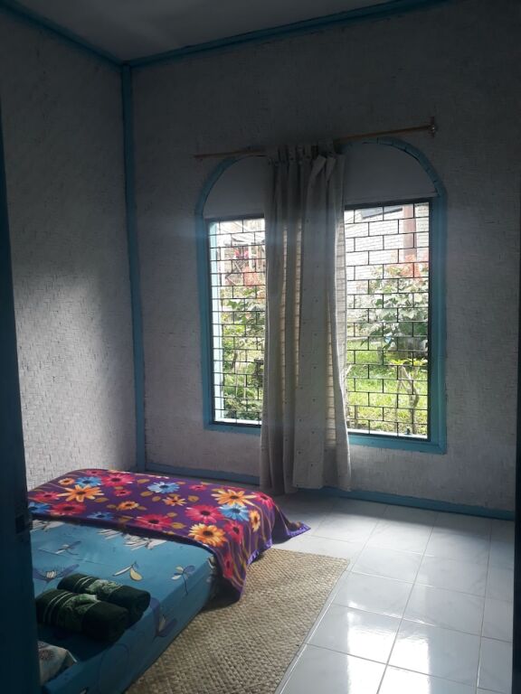 Jerowaru: Cendrawasih Bungalows