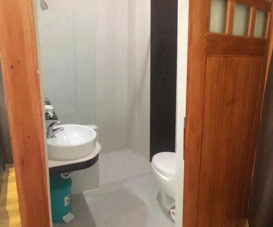 Сорак: Oseda Nias Surf House