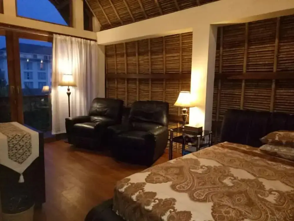 Кута: Bamboo bungalow
