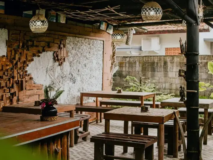 Мундук: Winaposa Villas and Warung Pudak