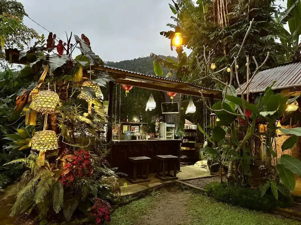 Мундук: Winaposa Villas and Warung Pudak