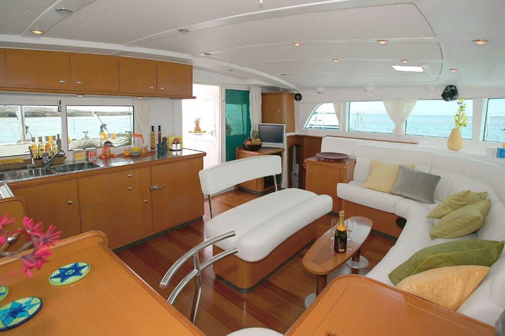 Лабуан-Баджо: Komodo Cruise Anema