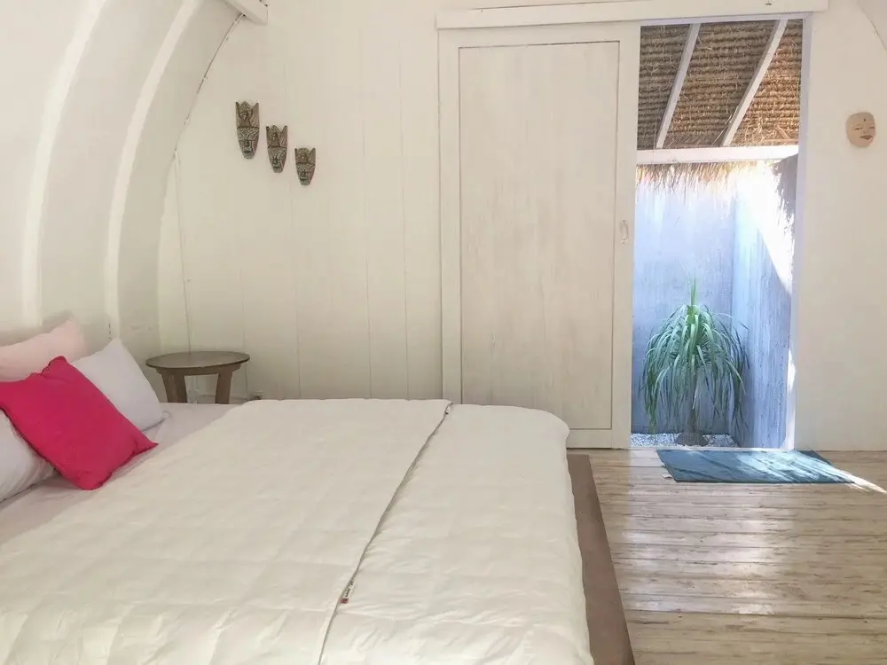 Мойо: Maleo Moyo Seaside Resort