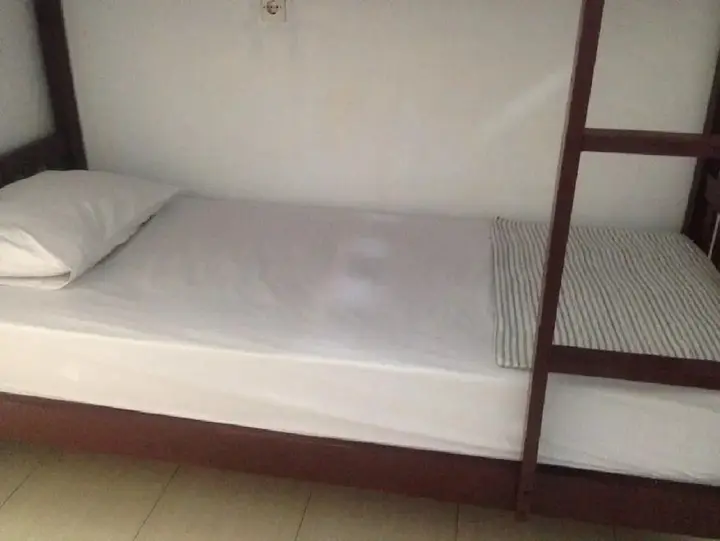 Гили Траванган: Good For Ya Knee Hostel - Adults Only