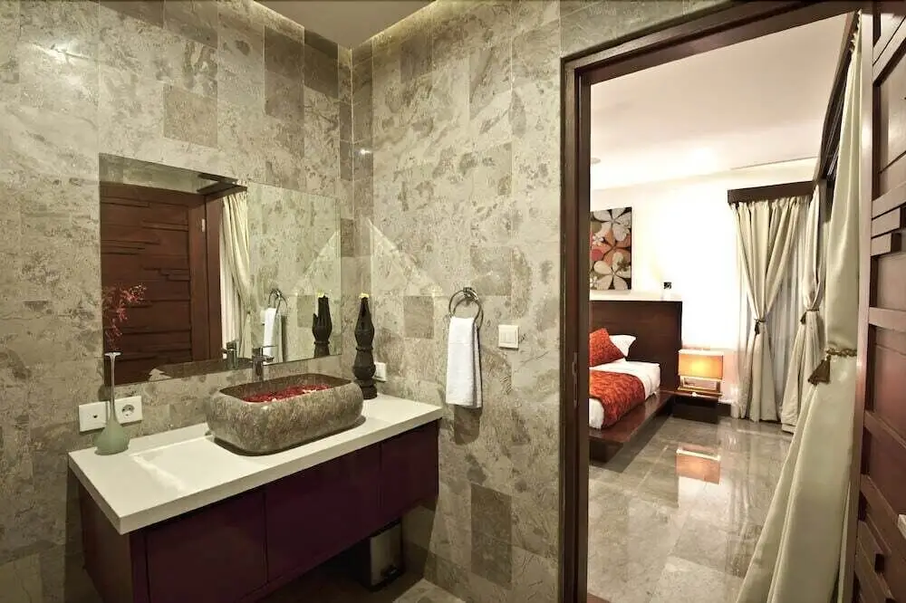 Кута: Villa Amira (Vilorium) #258999 - 5 Br Villa