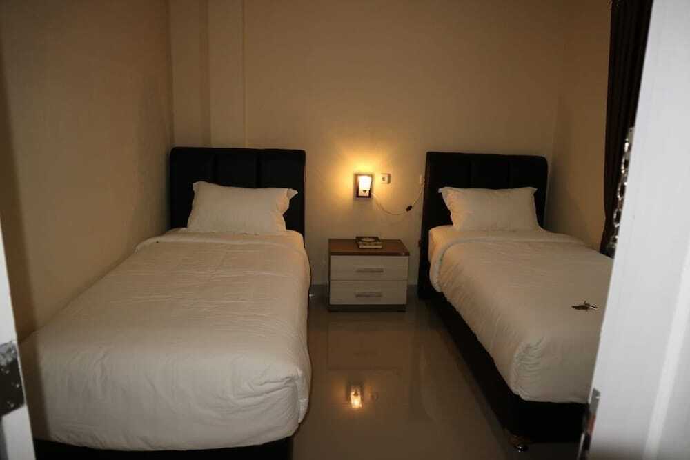 Букиттинги: Mahkota Family Homestay
