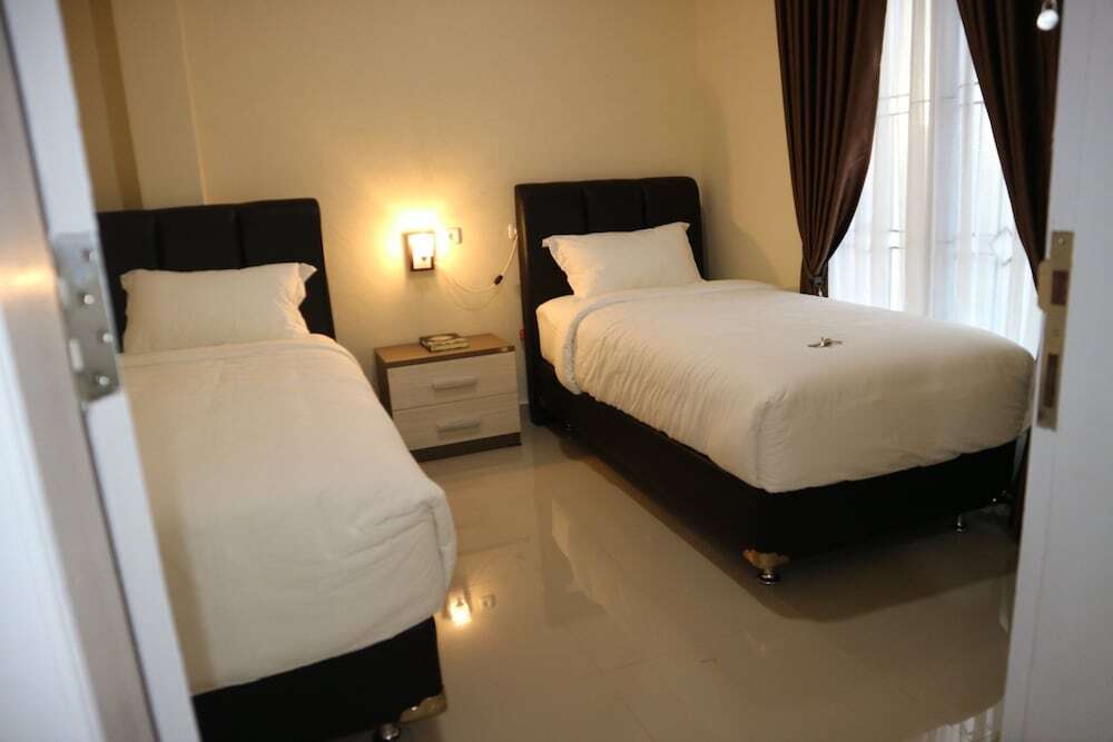 Букиттинги: Mahkota Family Homestay