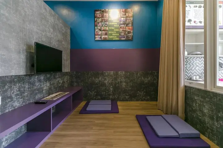 Бату: Dhanesvara Holistic Villa