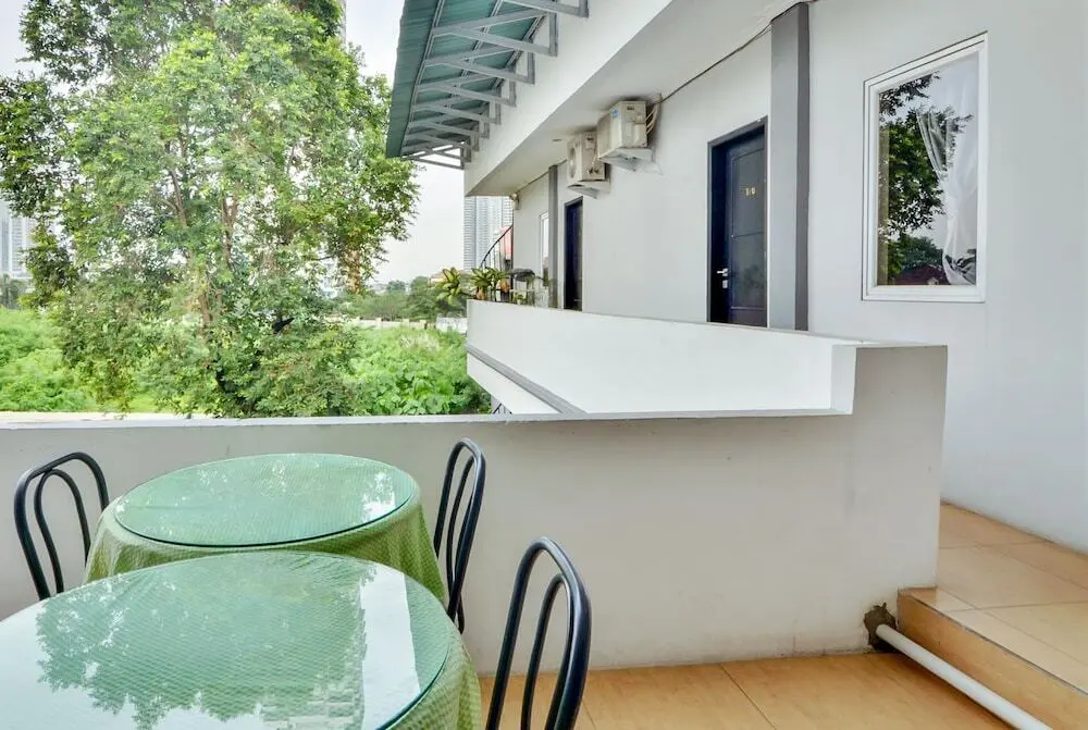 Джакарта: ZEN Rooms Near Darmawangsa Syariah