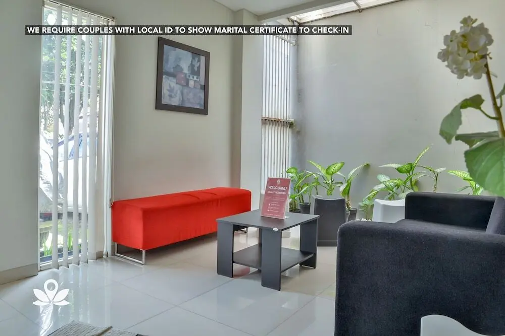 Бандунг: ZEN Rooms Sukaluyu Cikutra Syariah