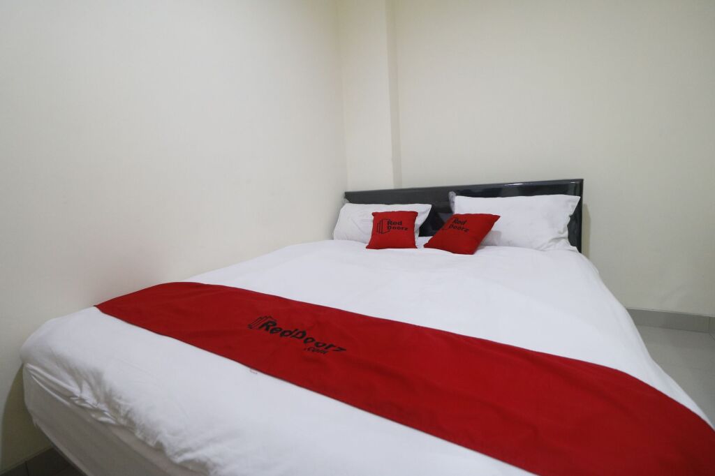 Джакарта: RedDoorz Plus near Mall Ciputra Jakarta