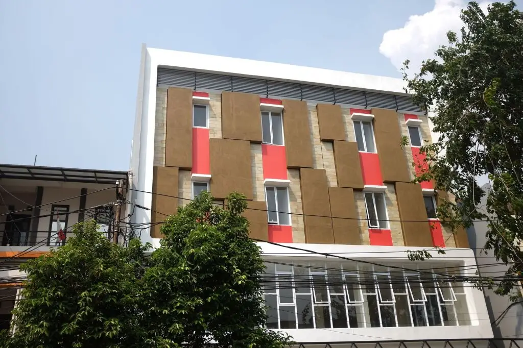 Джакарта: RedDoorz Plus near Mall Ciputra Jakarta