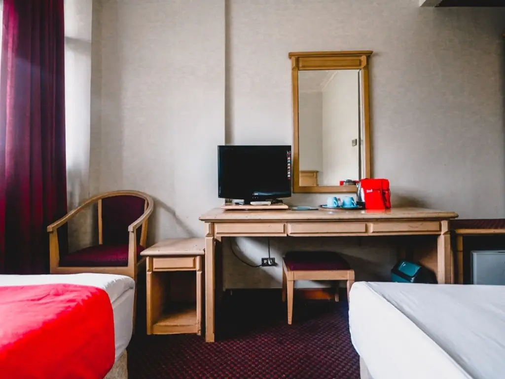 Сизаруа: RedDoorz Plus @ Hotel Permata Alam