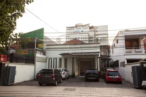 RedDoorz near Taman Bungkul — фото 1