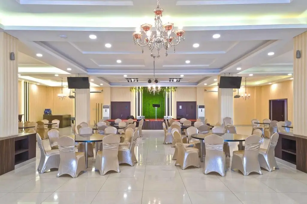 Чикаранг: RedDoorz Premium near Kawasan Industri Cikarang