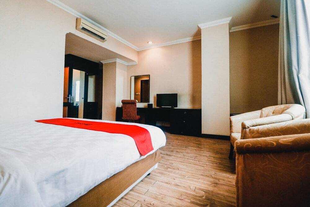Палембанг: RedDoorz Premium @ Jalan Jendral Sudirman Palembang