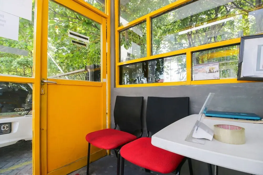 Сурабая: Airy Rungkut Medokan Ayu Dua Blok S 1 Surabaya