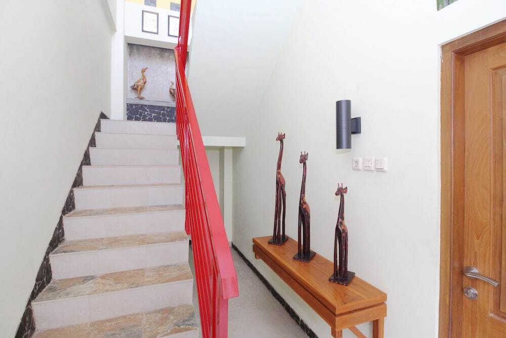 Джокьякарта: Airy Mantrijeron Panjaitan 51 Yogyakarta