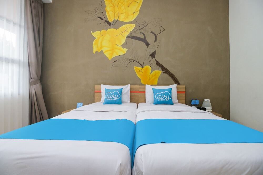 Паромпонг: Airy Lembang Villa Istana Bunga Tulip Bandung