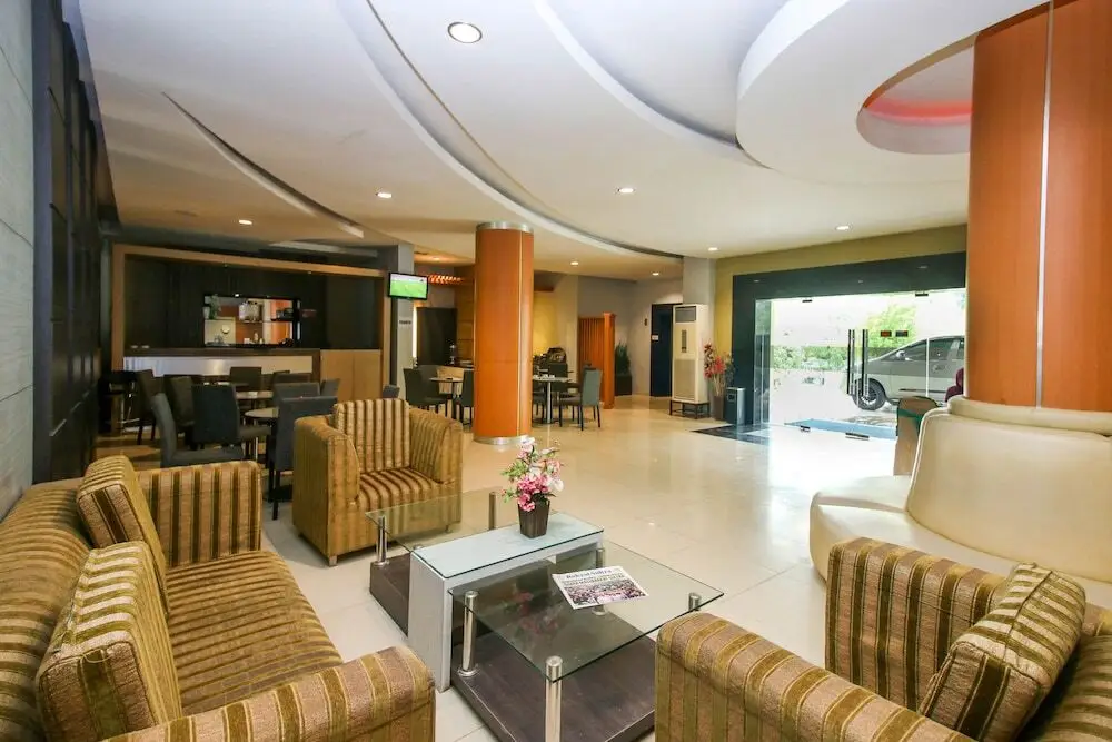 Кендари: Airy Kendari Barat Diponegoro 75