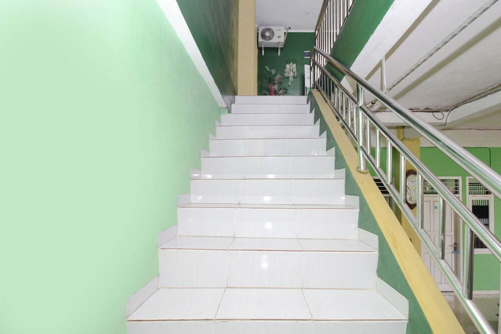 Бандар-Лампунг: Airy Urip Sumoharjo Gang Bintara Satu 214 Bandar Lampung
