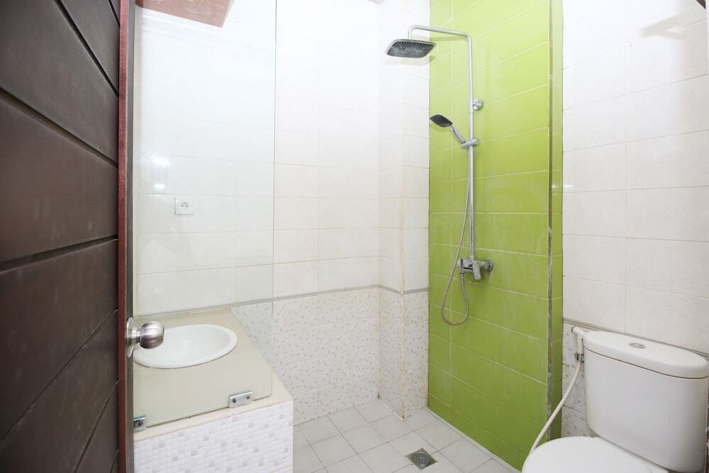 Кута: Airy Eco Kuta Poppies Lane Dua Benesari Bali