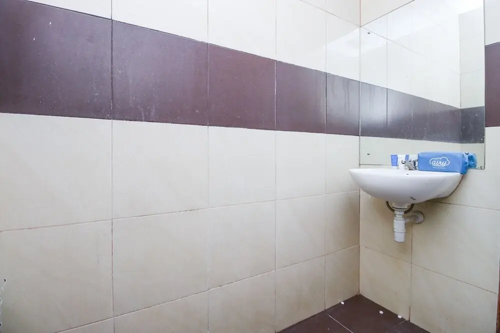 Южный Тангеранг: Airy Eco Rempoa Flamboyan Raya F2 Tangerang Selatan