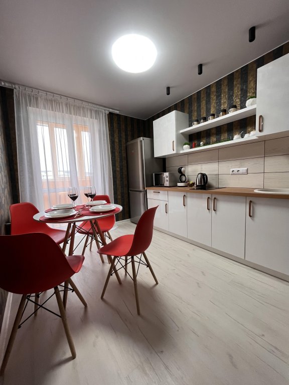 Саратов: Апартаменты Green House Lunnaya