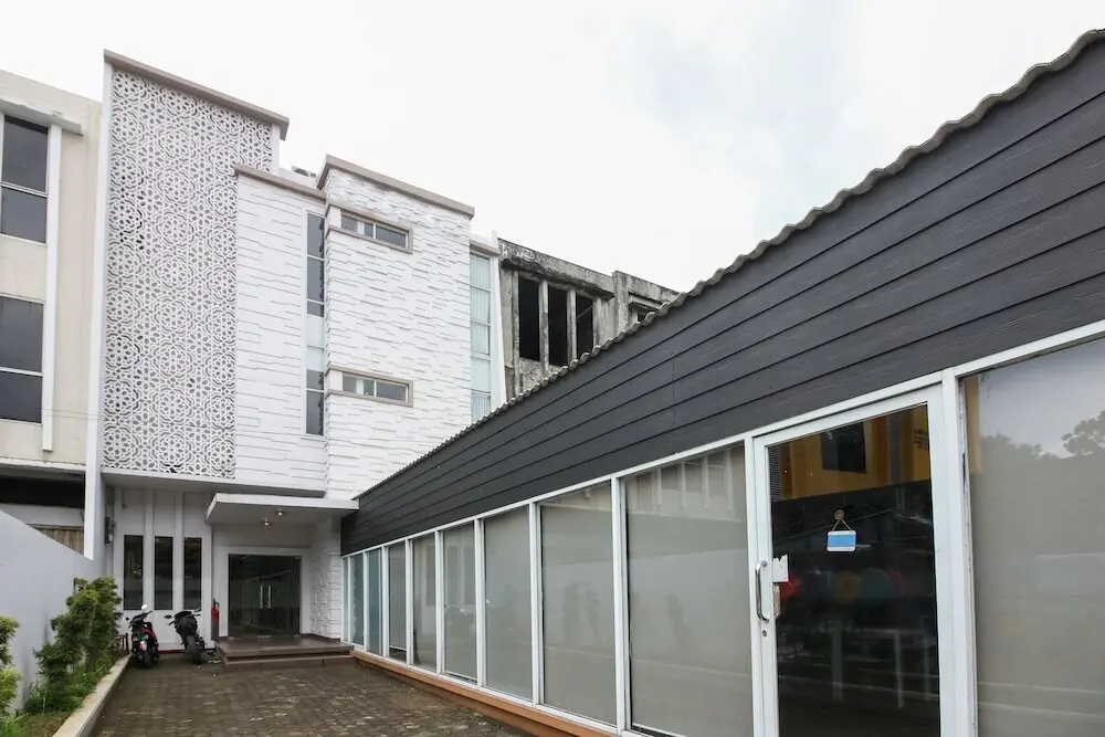 Макассар: Airy Panakkukang Urip Sumoharjo 83 Makassar