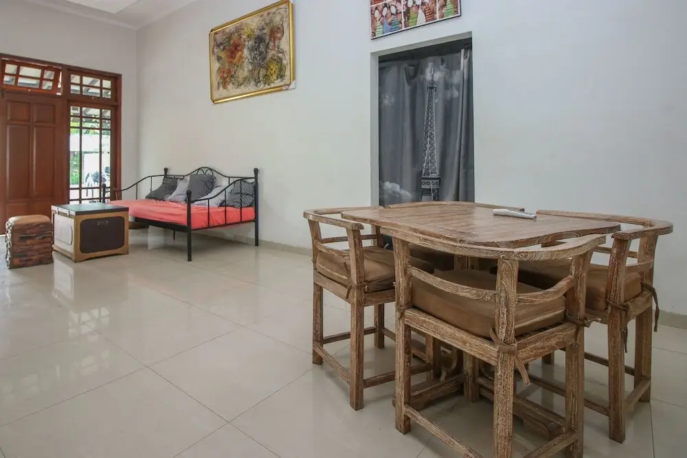 Батуретно: Airy Syariah Mlati Magelang KM 5.5 Yogyakarta