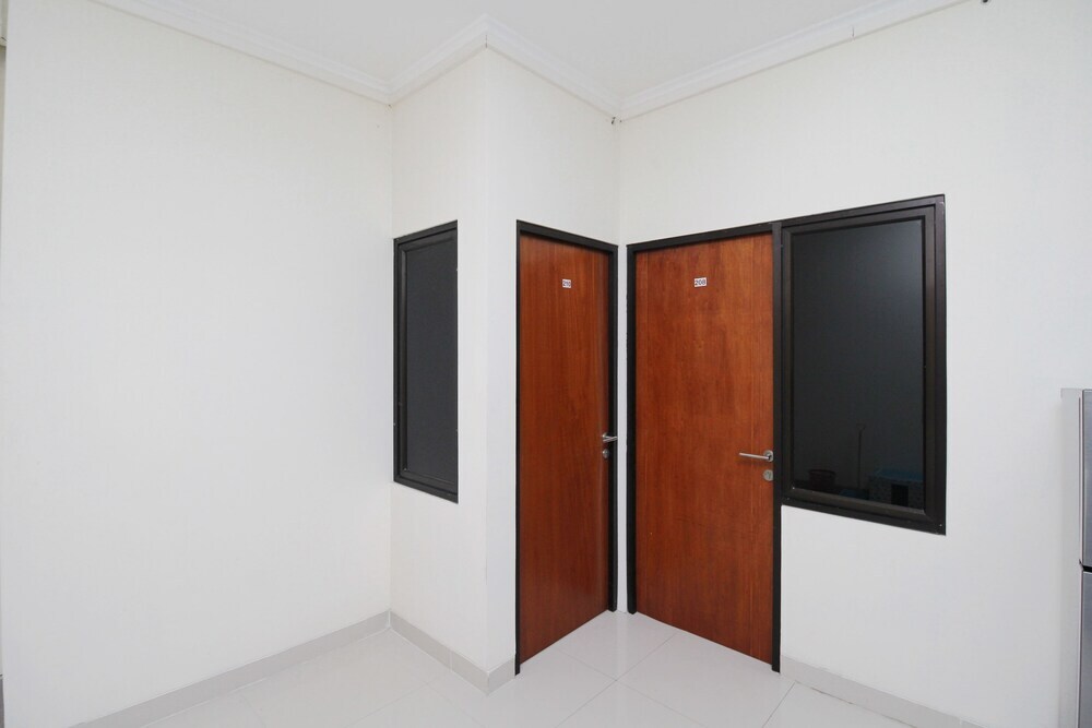 Джакарта: Airy Eco Syariah Tanjung Duren Utara Sembilan 660 Jakarta