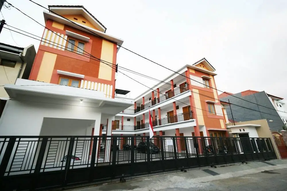 Airy Syariah Lowokwaru Kembang Kertas Empat 12 Malang — фото 1