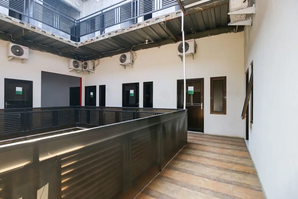 Чиребон: Airy Eco Syariah Stasiun Cirebon Inspeksi 7