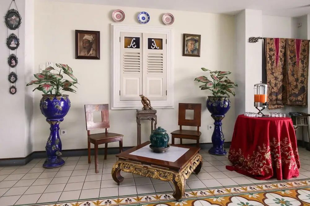 Чиребон: Airy Kedawung Tuparev 85 Cirebon